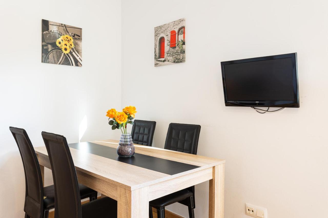 Holidays2Malaga Cruz Verde City Center With Aircon & Wifi Exterior foto