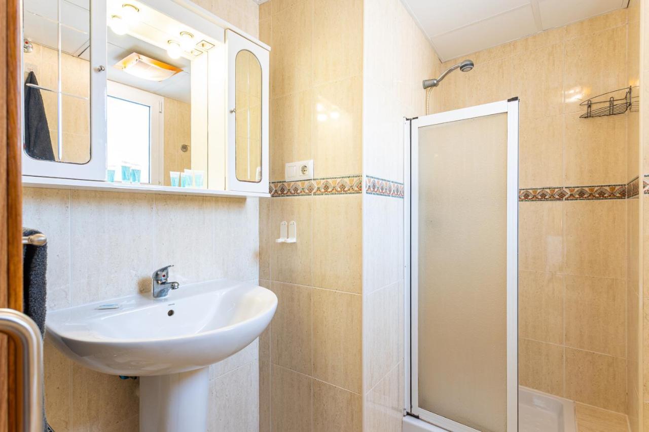 Holidays2Malaga Cruz Verde City Center With Aircon & Wifi Exterior foto